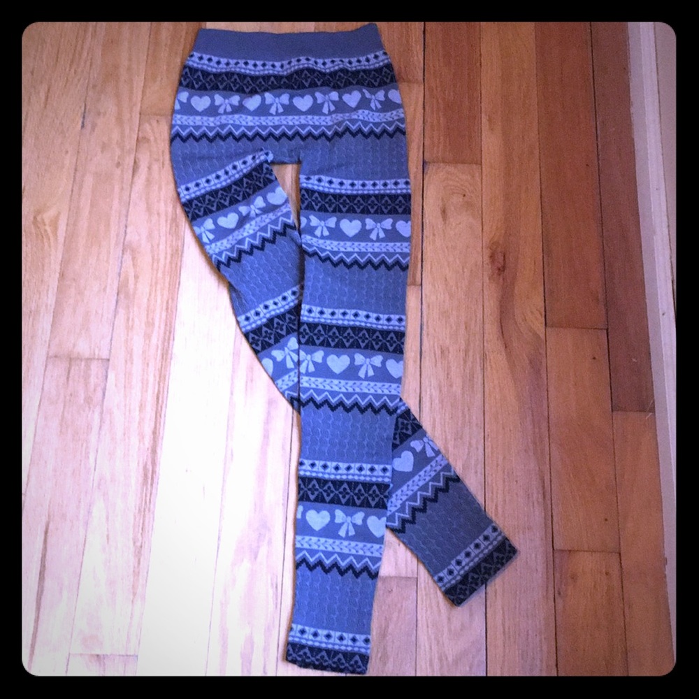 Never worn! Great for the winter time😃